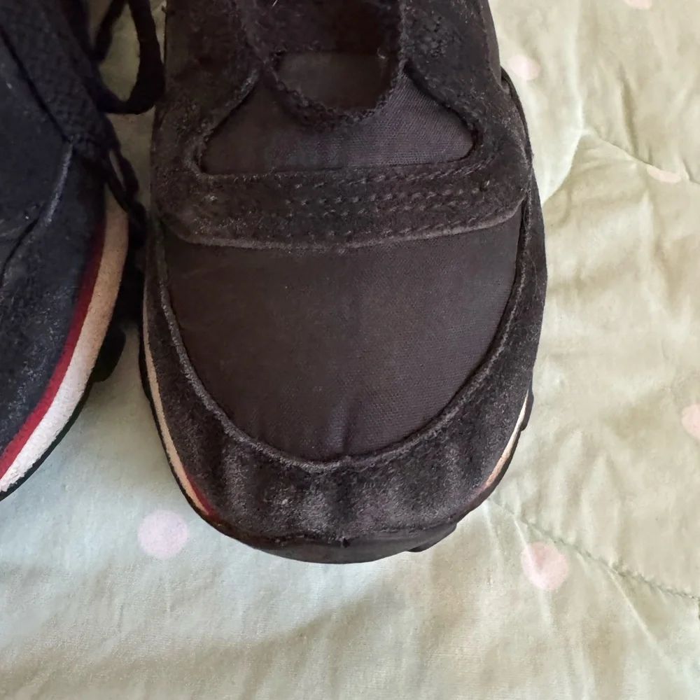 Saucony Jazz Black Sneakers Womens Size 6